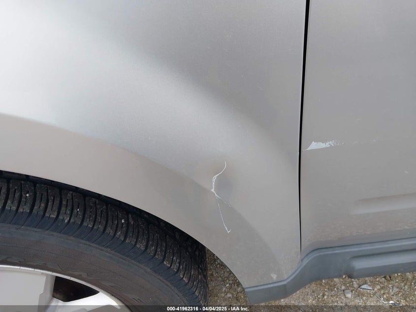 2010 FORD ESCAPE VIN: 1FMCU0C75AKB62752