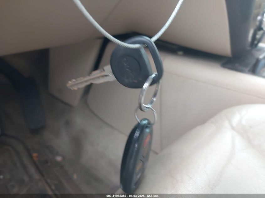 2007 GMC Yukon Xl 1500 Denali VIN: 1GKFK66827J223136 Lot: 41962359