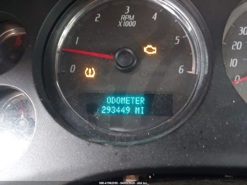 2007 GMC Yukon Xl 1500 Denali VIN: 1GKFK66827J223136 Lot: 41962359