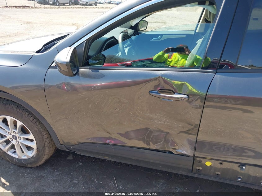 2020 FORD ESCAPE VIN: 1FMCU9G63LUA27153