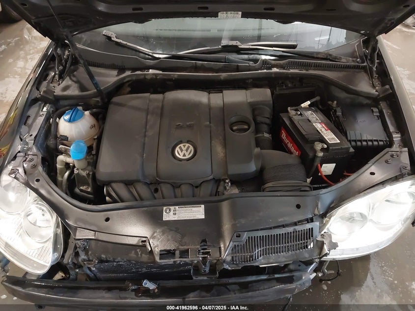 2010 VOLKSWAGEN JETTA VIN: 3VWAX7AJ0AM074675