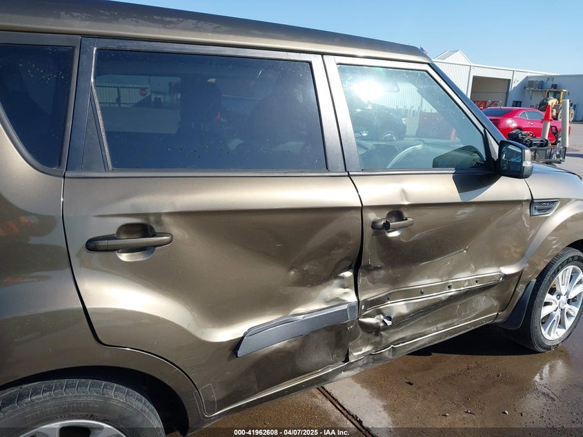 2012 KIA SOUL VIN: KNDJT2A67C7469916