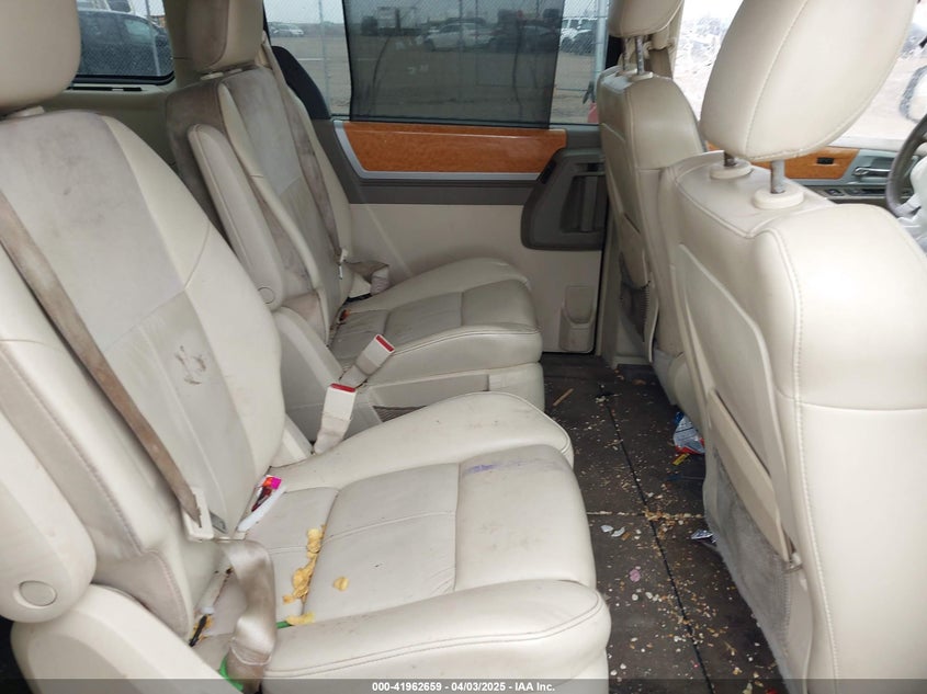 2008 Chrysler Town & Country Limited VIN: 2A8HR64X58R747073 Lot: 41962659