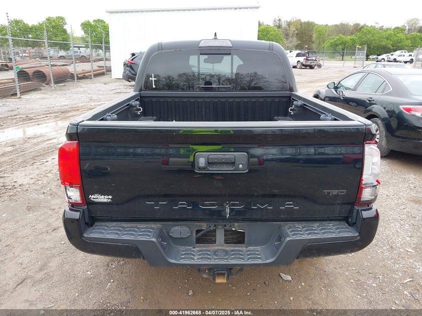 VIN 3TMCZ5AN0JM136198 2018 TOYOTA TACOMA DBL CAB/SR/TRDSPT/OR/PRO