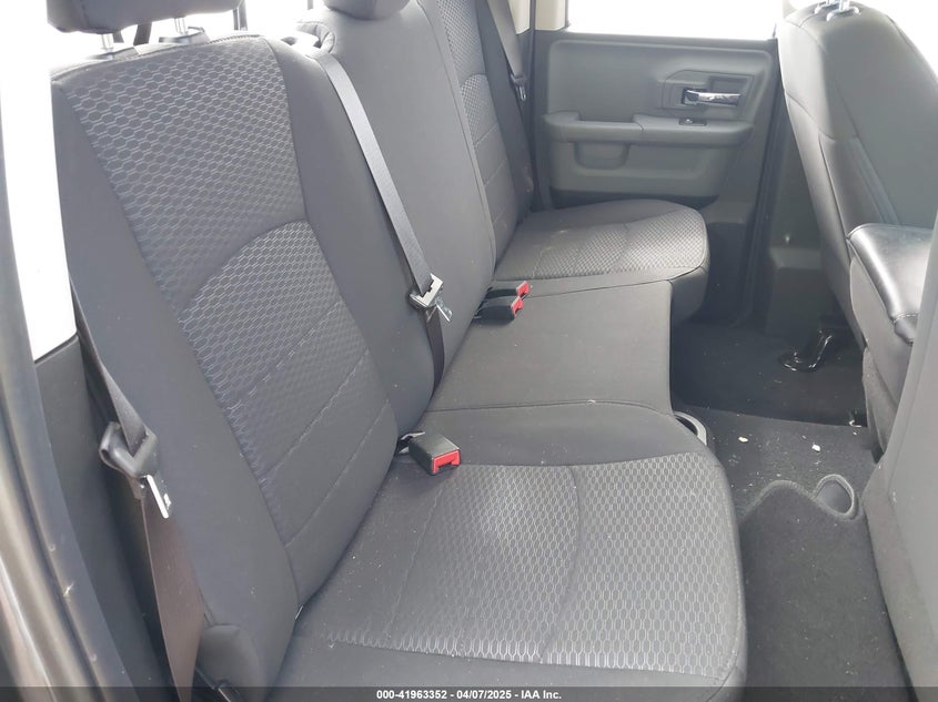 2020 RAM 1500 CLASSIC VIN: 1C6RR7GG7LS115588
