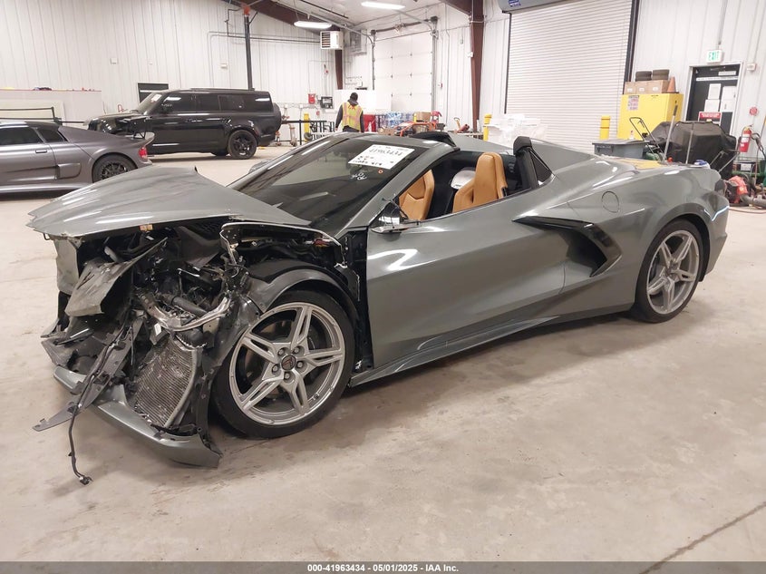 Vin: 1g1yb3d42p5139354, lot: 42454867, chevrolet corvette stingray rwd  2lt 20232