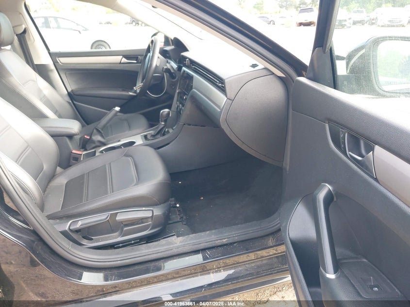 2021 VOLKSWAGEN PASSAT SE - 1VWSA7A30MC001044