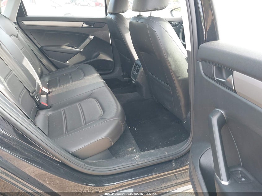 2021 VOLKSWAGEN PASSAT SE - 1VWSA7A30MC001044