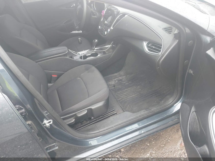 2020 CHEVROLET MALIBU VIN: 1G1ZD5ST4LF083166
