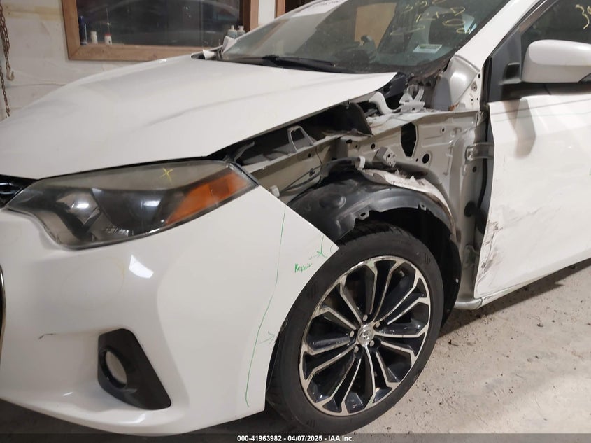2015 TOYOTA COROLLA S PLUS - 5YFBURHE6FP235857