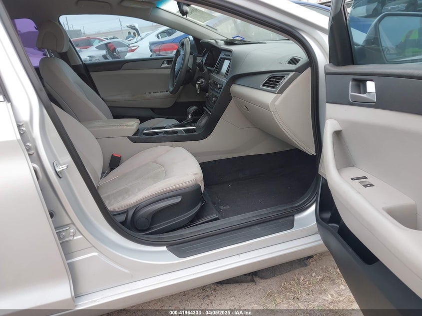 2016 HYUNDAI SONATA VIN: 5NPE24AFXGH324497