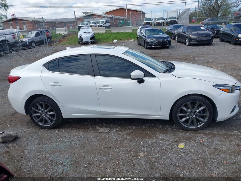 2018 MAZDA MAZDA3 TOURING - 3MZBN1V34JM241414