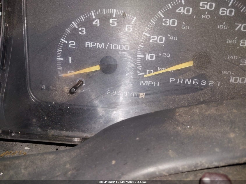 1998 Chevrolet C1500 Fleetside VIN: 2GCEC19M5W1275739 Lot: 41964911