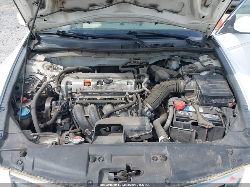 2009 HONDA ACCORD VIN: 1HGCP26499A073469