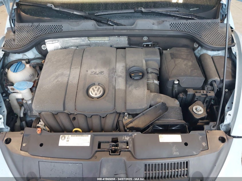 2013 VOLKSWAGEN BEETLE 2.5L - 3VW5P7ATXDM825773