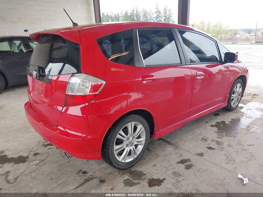 2009 HONDA FIT VIN: JHMGE87639C003493