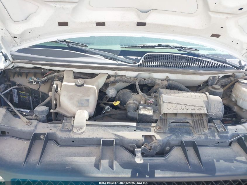 2011 Chevrolet Express Cutaway Work Van VIN: 1GB0G2CG9B1130599 Lot: 41965317