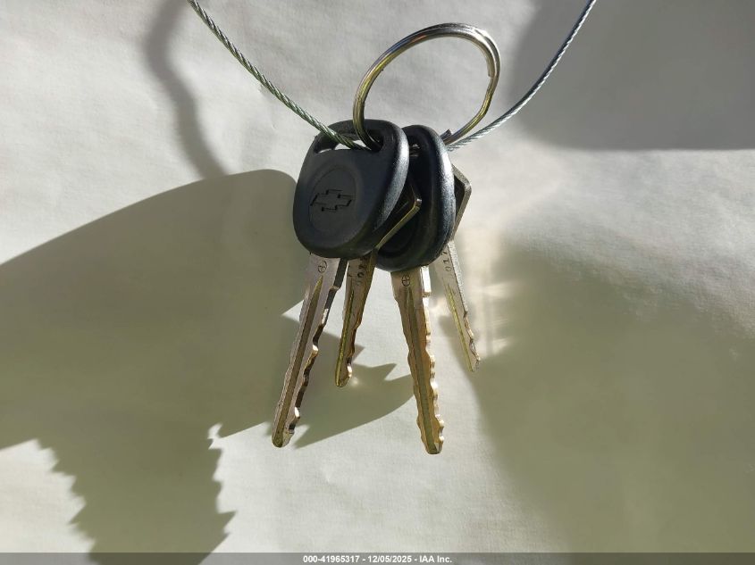 2011 Chevrolet Express Cutaway Work Van VIN: 1GB0G2CG9B1130599 Lot: 41965317