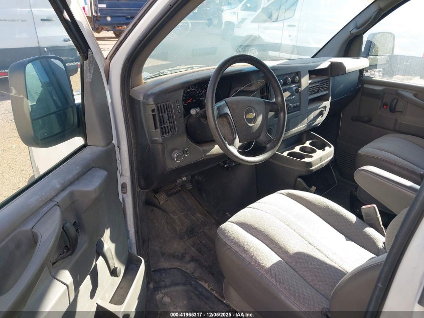 2011 Chevrolet Express Cutaway Work Van VIN: 1GB0G2CG9B1130599 Lot: 41965317