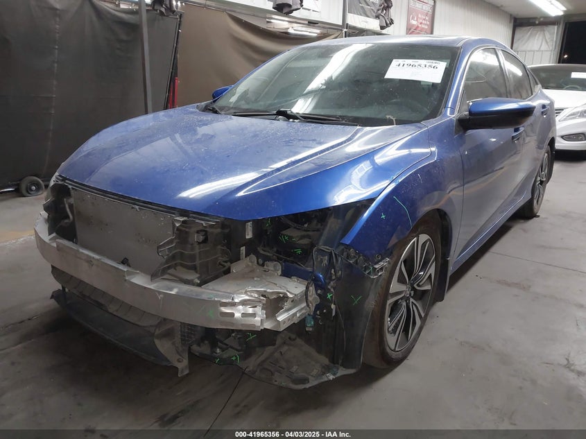 2016 HONDA CIVIC VIN: 19XFC1F40GE017917