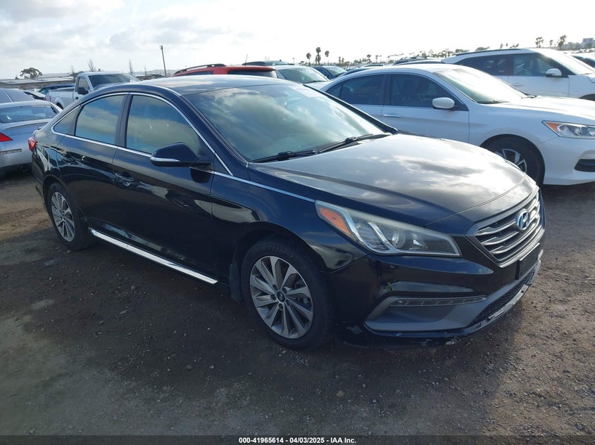 2015 HYUNDAI SONATA VIN: 5NPE34AF4FH244639