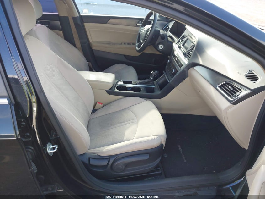 2015 HYUNDAI SONATA VIN: 5NPE34AF4FH244639
