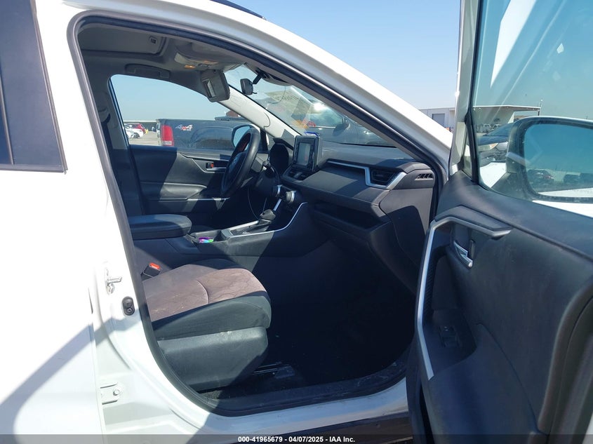 2019 TOYOTA RAV4 VIN: 2T3W1RFV9KC005888