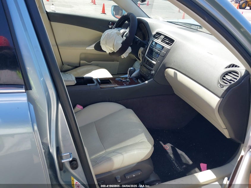 2010 LEXUS IS 250 VIN: JTHBF5C24A5126205