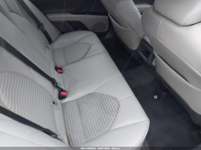 2021 TOYOTA CAMRY VIN: 4T1G11AK0MU525927
