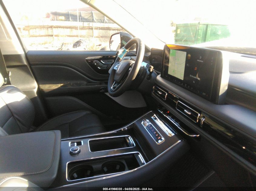 2025 Lincoln Aviator - 5LM5J7XC6SGL10216