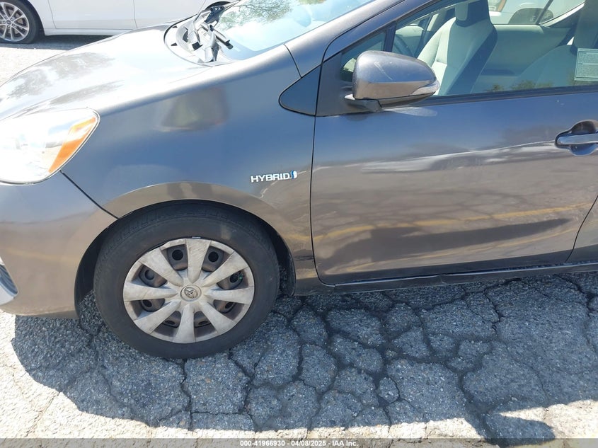 2013 TOYOTA PRIUS C VIN: JTDKDTB36D1540801