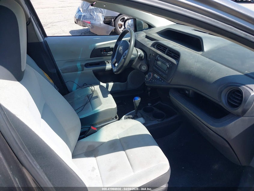 2013 TOYOTA PRIUS C VIN: JTDKDTB36D1540801