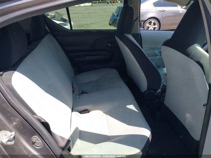 2013 TOYOTA PRIUS C VIN: JTDKDTB36D1540801