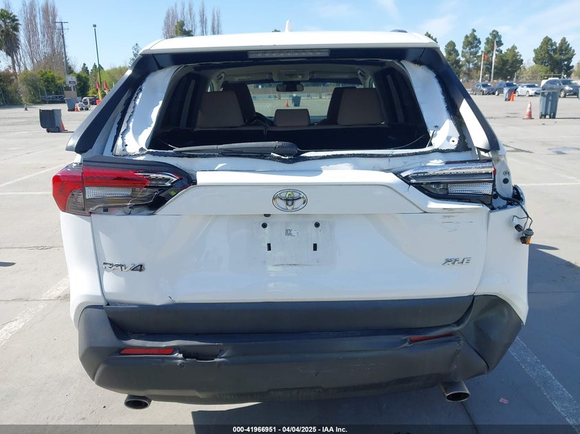 2020 TOYOTA RAV4 XLE - 2T3W1RFV7LW058797
