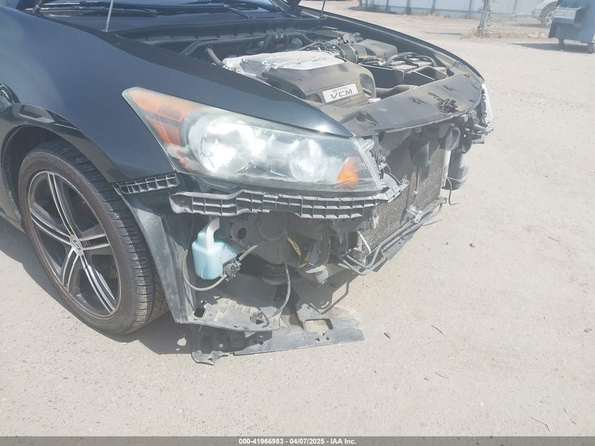 1HGCP3F83BA028056 2011 HONDA ACCORD photo no. 18