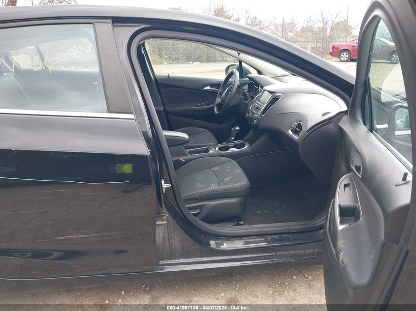 2018 CHEVROLET CRUZE VIN: 1G1BE5SM4J7113183