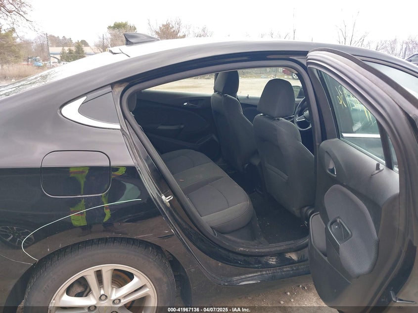 2018 CHEVROLET CRUZE VIN: 1G1BE5SM4J7113183