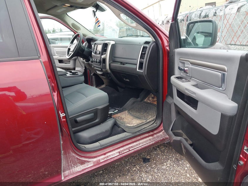 2019 RAM 1500 CLASSIC VIN: 1C6RR7TT5KS510757