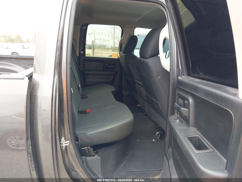 2021 RAM 1500 CLASSIC VIN: 1C6RR6FG1MS513389