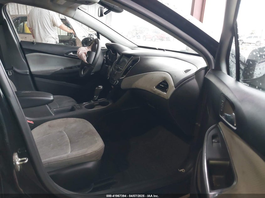 2019 CHEVROLET CRUZE VIN: 1G1BE5SM1K7140987