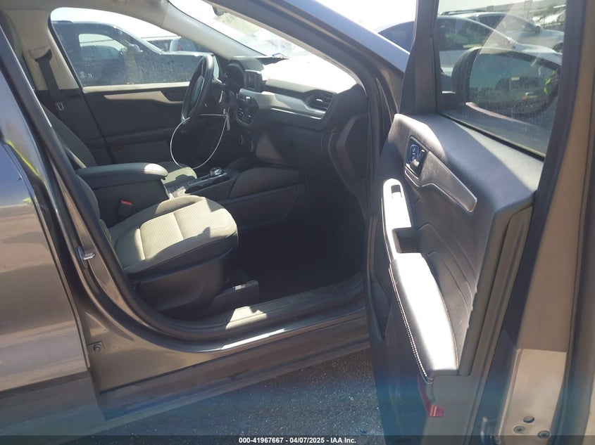 2022 FORD ESCAPE VIN: 1FMCU0F66NUA05518
