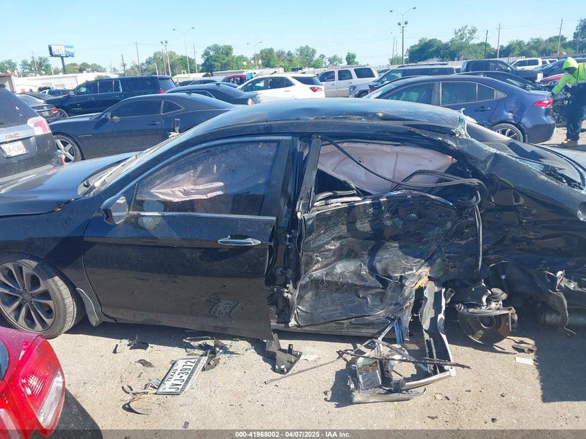 2015 HONDA ACCORD VIN: 1HGCR2F51FA075358