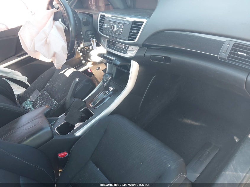 2015 HONDA ACCORD VIN: 1HGCR2F51FA075358
