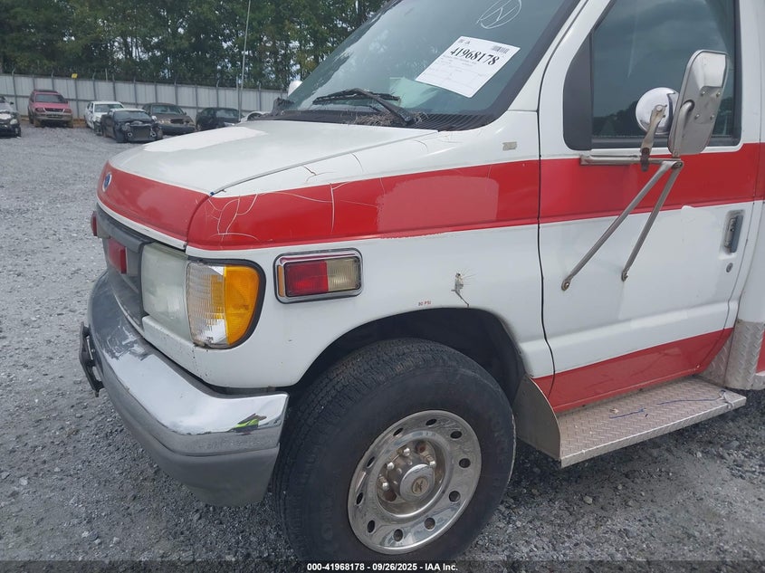 1996 Ford Econoline E350 Cutaway Van VIN: 1FDJE30F8THA79852 Lot: 41968178