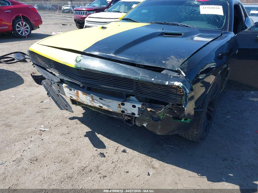 2010 DODGE CHALLENGER VIN: 2B3CJ4DV2AH141240