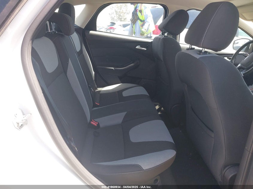 2014 FORD FOCUS VIN: 1FADP3K20EL432385