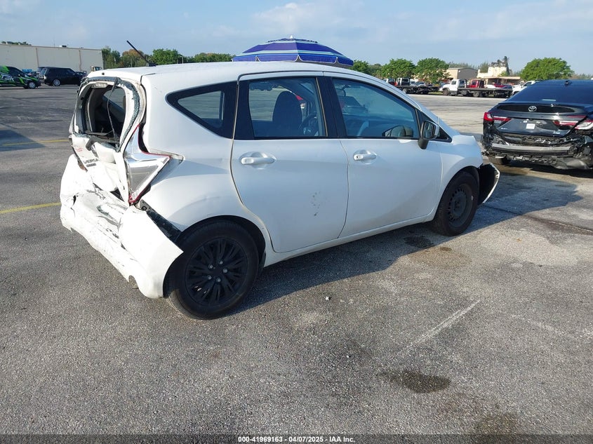 2015 NISSAN VERSA NOTE VIN: 3N1CE2CP7FL421151