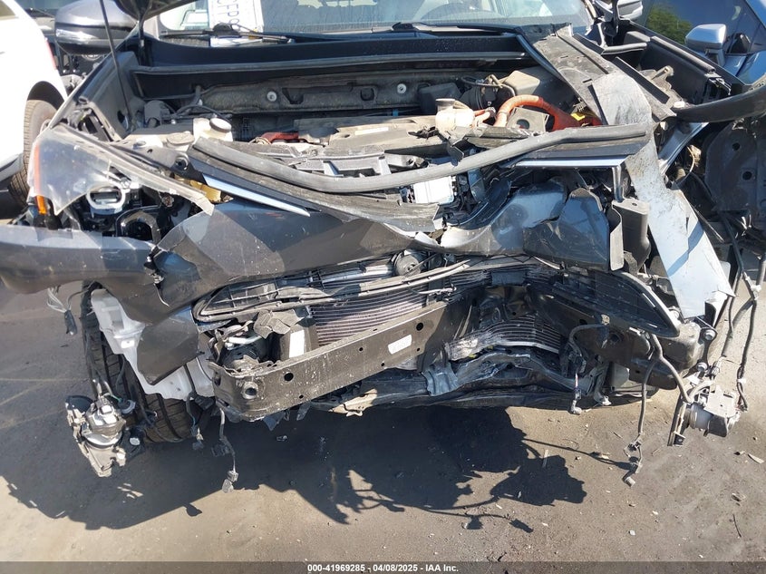 VIN JTMDJREV3JD184478 2018 TOYOTA RAV4 HYBRID LIMITED