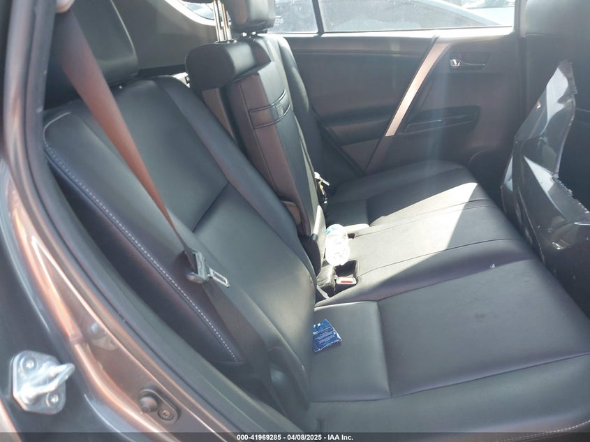 VIN JTMDJREV3JD184478 2018 TOYOTA RAV4 HYBRID LIMITED