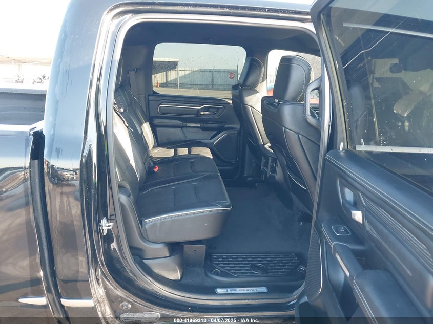 2020 RAM 1500 VIN: 1C6RREHM8LN246195